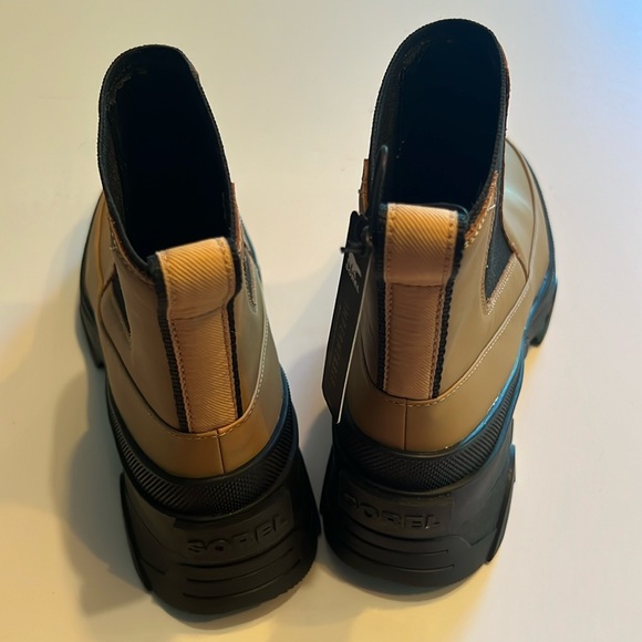 Sorel Brex waterproof Chelsea boot in tawny buff-w/black elastic & lug sole-NWT - Picture 9 of 16